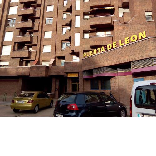 Apartamentos Turisticos Puerta de León