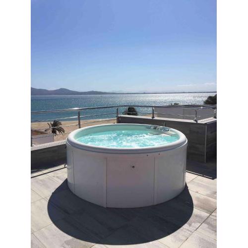 Apartaments Duo First Line Puerto Pollensa sleeps 7 people