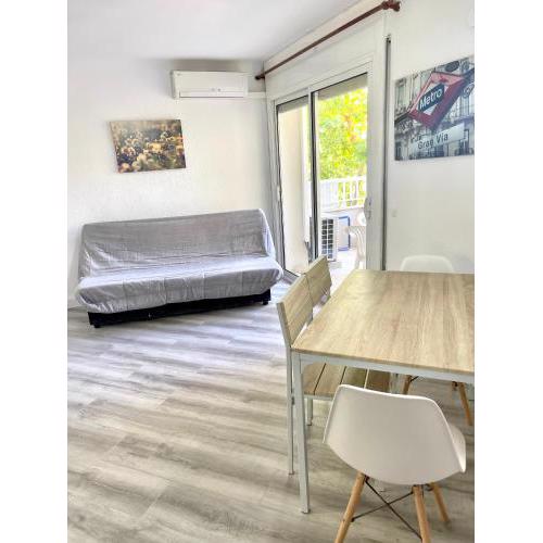APARTBEACH JAZMIN MUY LUMUNOSO CLIMATIZADO y JUNTO PLAYA PRINCIPAL