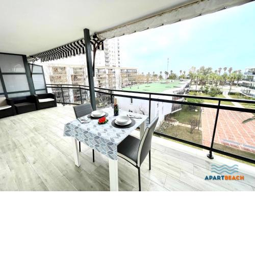 APARTBEACH MALTA CAPRI Vistas Playa y Climatizado