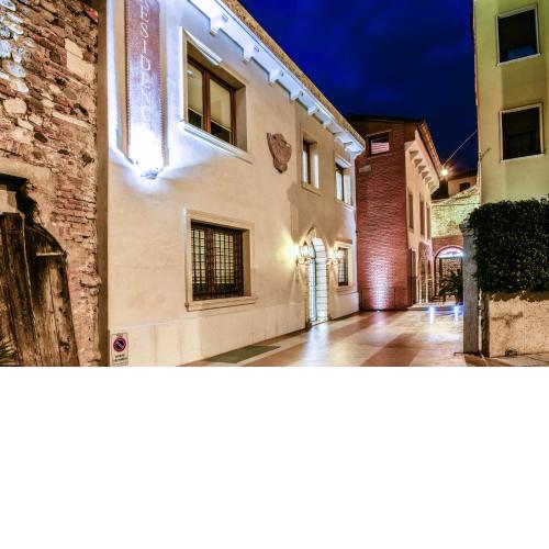 Aparthotel ANTICO SAN ZENO centro storico