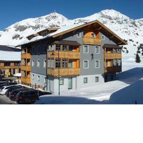Aparthotel Bernhof