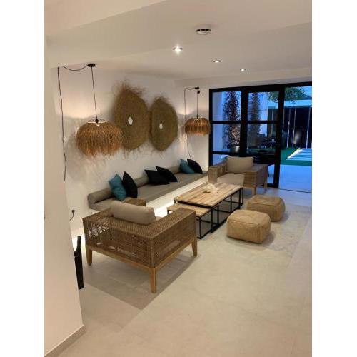 Aparthotel El Cargol