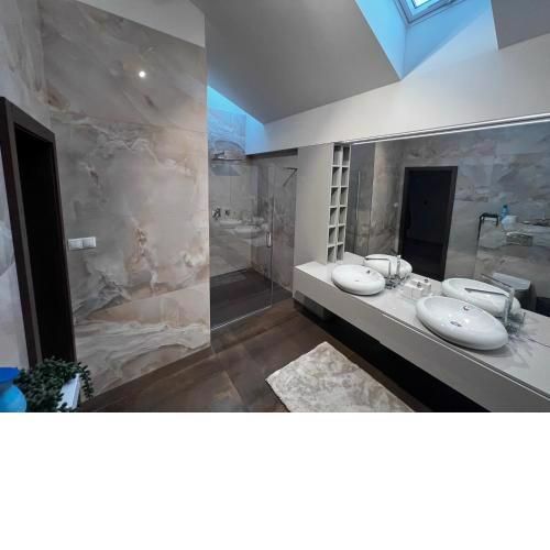Apartmán s vírivkou v centre - Banská Bystrica
