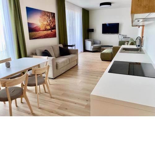 Apartman X12, Hillside