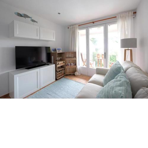 Apartment - 1 Bedroom with Pool young people group not allowed - 8427