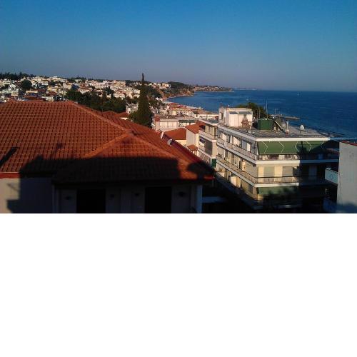 Apartment 60m from sea!