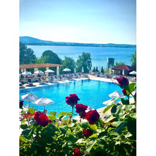 Apartment AJ Sozopol with Pool view, Santa Marina Holiday Village