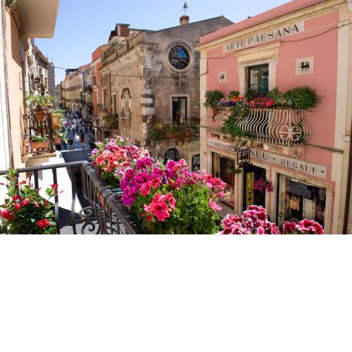 apartment Antonietta ( in the heart of Taormina ).