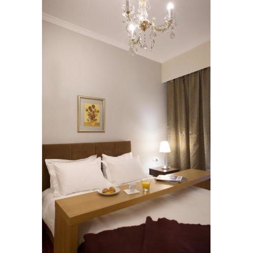 Apartment at Koukaki, 150m from the metro