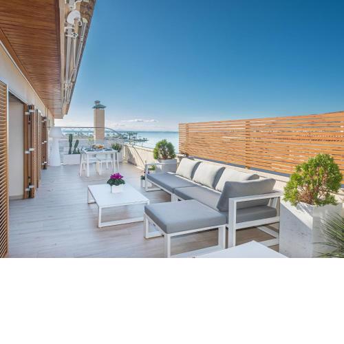Apartment Attic Sea Views