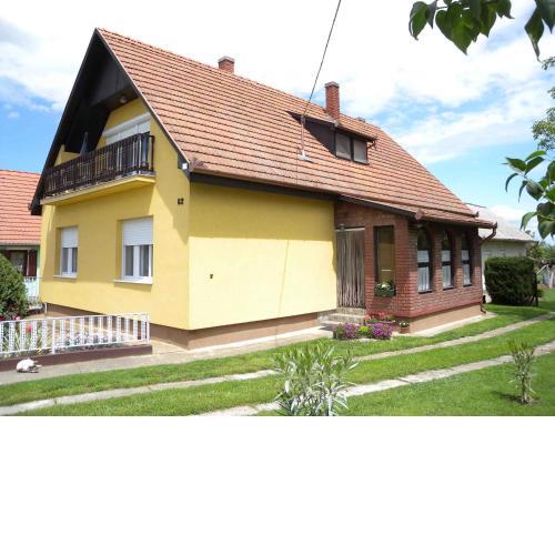 Apartment Balatonbereny 4