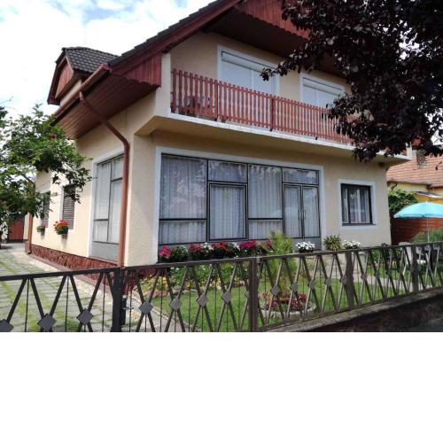 Apartment Balatonlelle, Lake Balaton 1