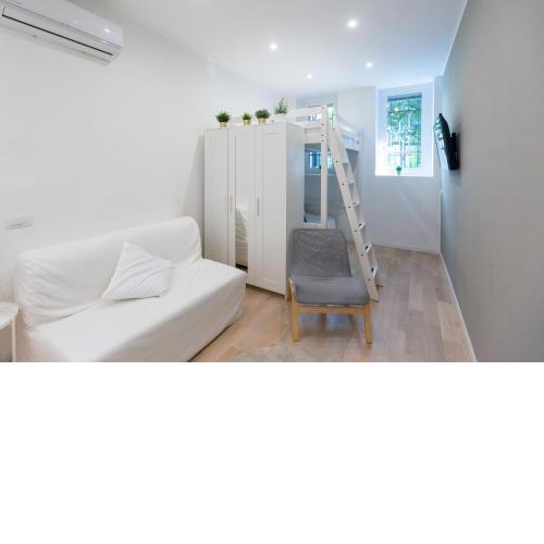 Apartment Bocconi 1