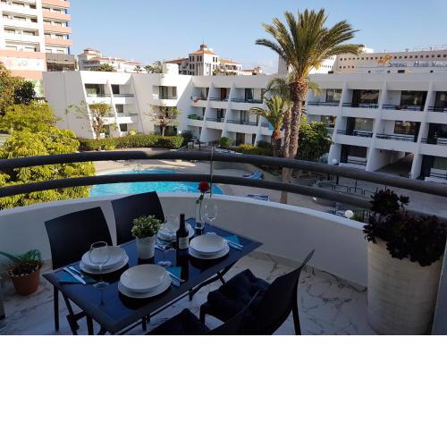 Apartment Casa Palmera only 150 meters to the beach, heated pool, wifi, SAT-TV, balcony with poolview