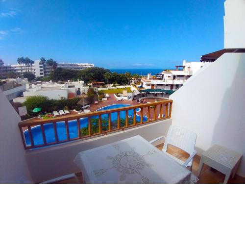 Apartment close to beach in Los Geranios complex in Costa Adeje - LG209