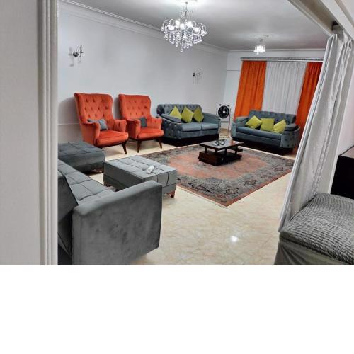 Apartment closes to city stars شقة فخمة من سيتي ستارز