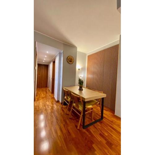 Apartment Forum IV