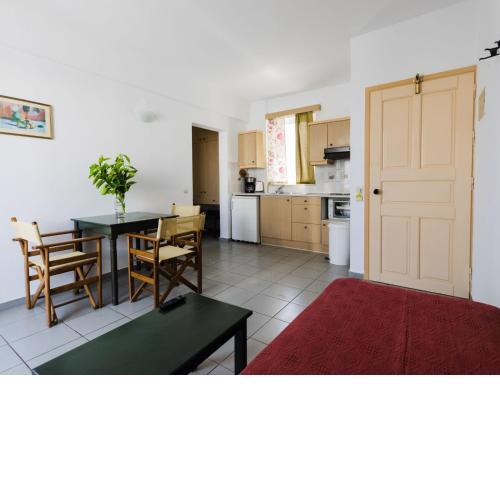 Apartment Happiness Apartment