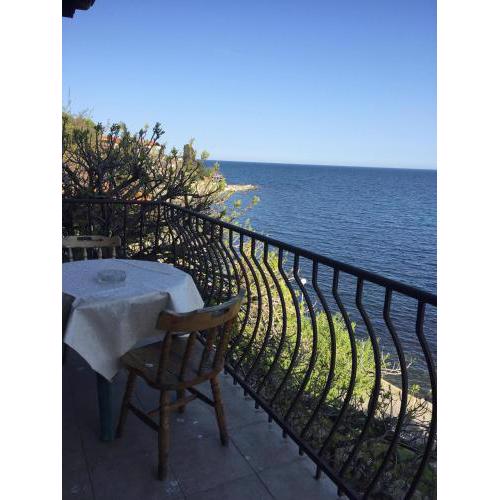 Apartment in a beach house Old town Nessebar