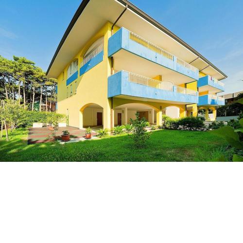 Apartment in Bibione Spiaggia 300 m from the sea