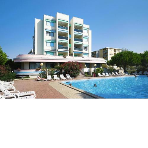 Apartment in Bibione Spiaggia with balcony