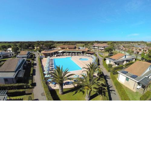 Apartment in Cecina Mare with outdoor pool