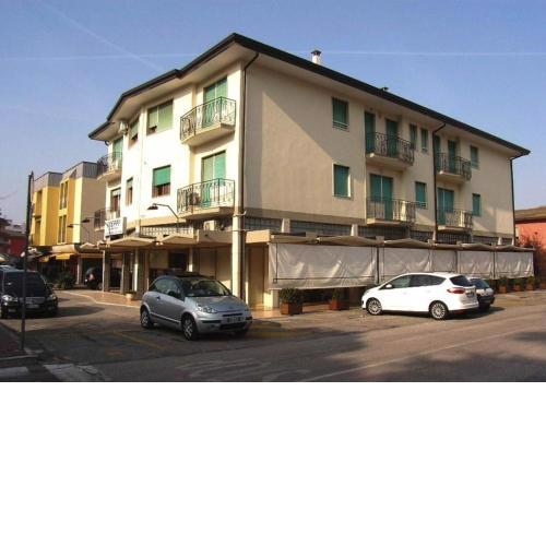 Apartment in Eraclea Mare 25695