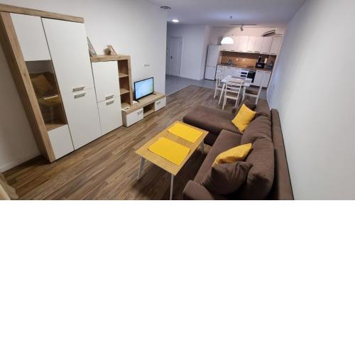 Apartment in Evargreen complex with Terrace
