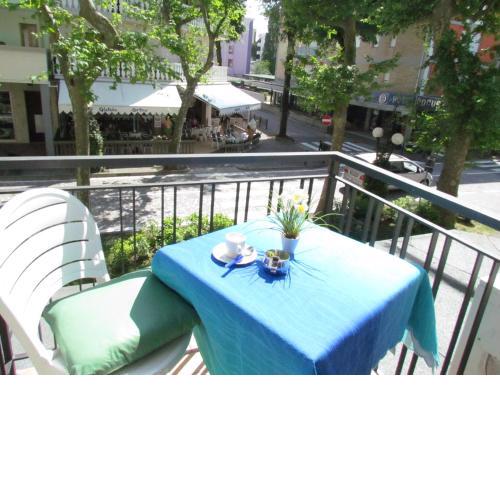 Apartment In Excellent Position Parking And Beach Place