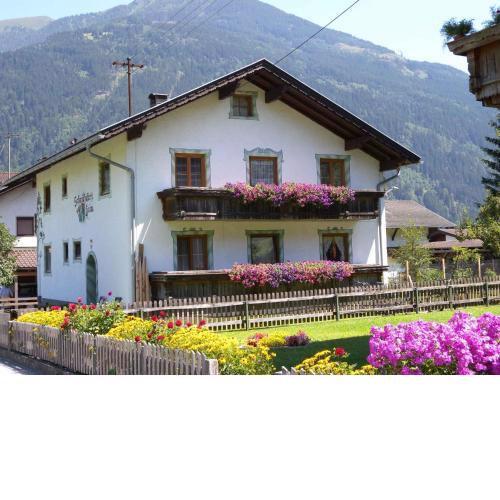 Apartment in Fügen/Zillertal 836