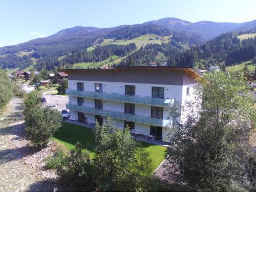 Apartment in Kleinarl near Ski Area with Balcony Parking