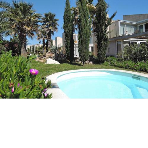 Apartment in La Escala with a shared pool