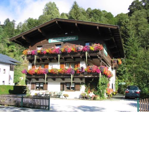 Apartment in Saalbach Hinterglemm near Ski Area