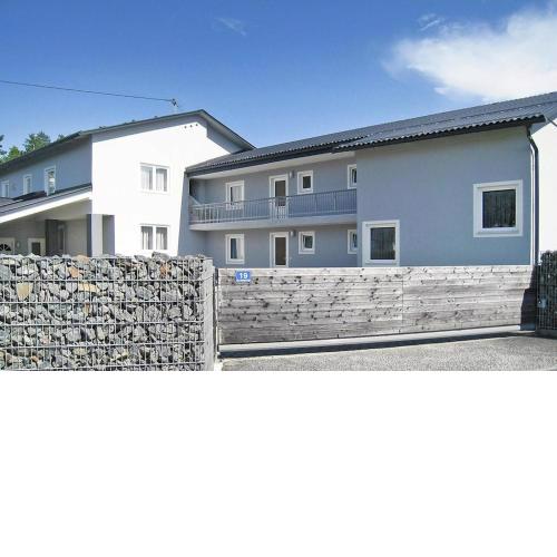 Apartment in St Kanzian am Klopeler See with garden