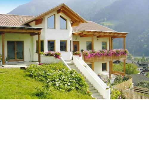 Apartment in St Martin in Passeamtal with balcony