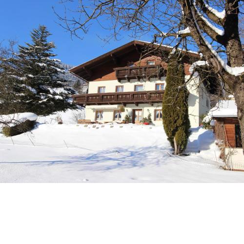 Apartment in Taxenbach with Garden Garden Furniture BBQ
