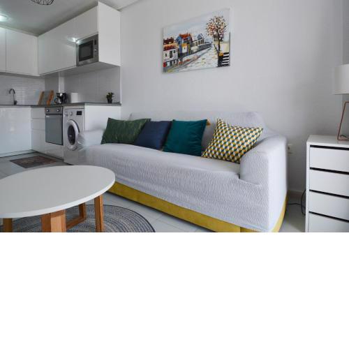Apartment In Urb San Luis Tourist Rental Paco