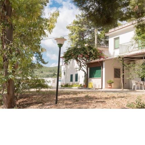 Apartment in Vieste a drive away from the sea