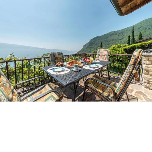 Apartment in Villa vista sole