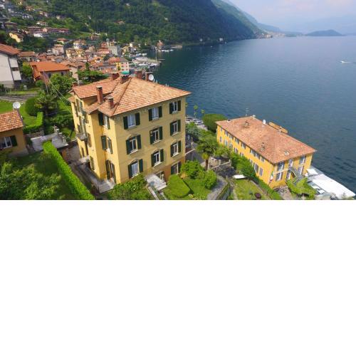 Apartment in Villa with Lake View