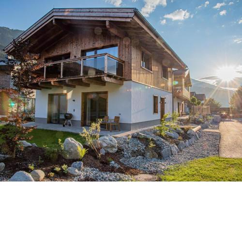 Apartment in Wald im Pinzgau with a carport