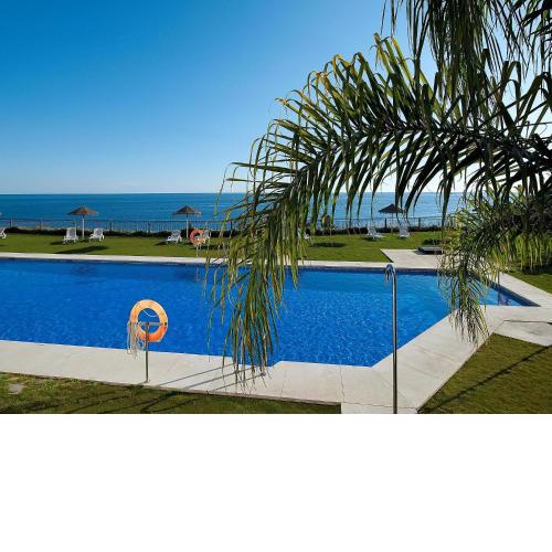 Apartment Magnificent front seaview- Torrox