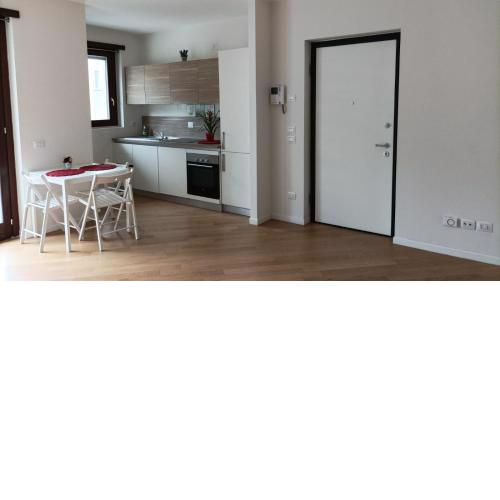Apartment Milano Via Roncaglia