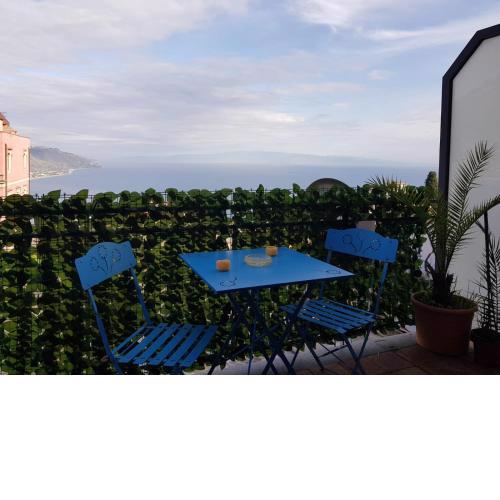 Apartment Monovano Taormina See Sea special place for digital nomad more stay less pay