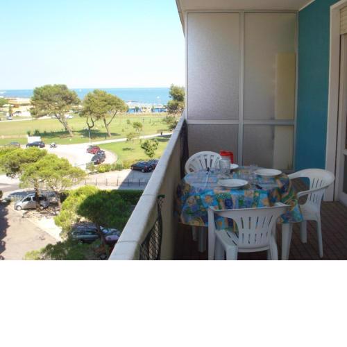 Apartment near the beach - 5 people - AC- by Beahost Rentals