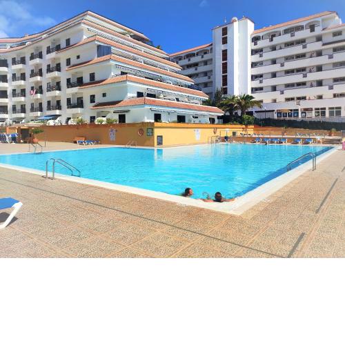 Apartment near the beach with sea view