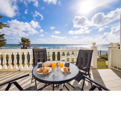 Apartment on Beach Mijas