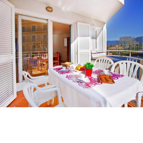 Apartment Platja de Roses-10