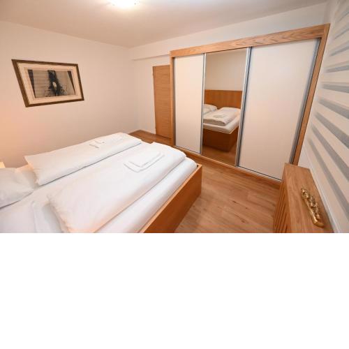 Apartment VIP 39C by Four Seasons Apartments
